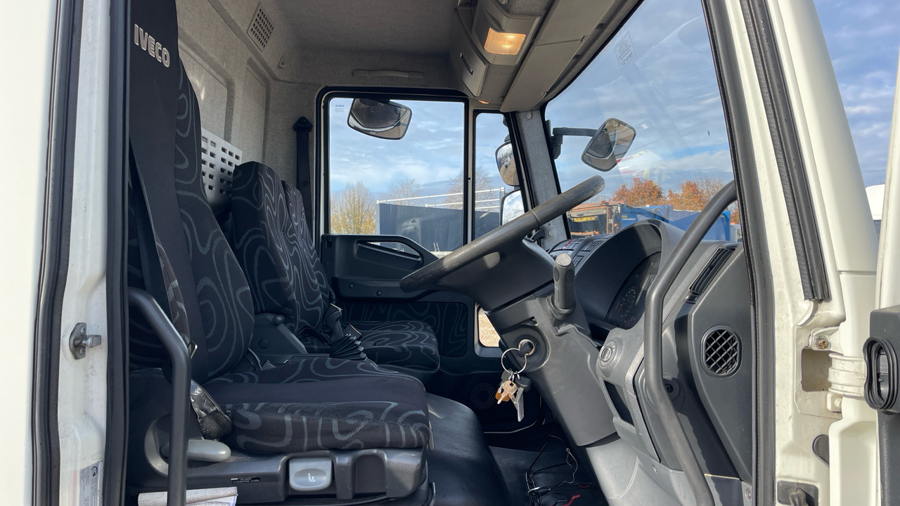 Iveco Eurocargo 110E21 - Tovornjak s ponjavo: slika 5 Iveco Eurocargo 110E21 - Tovornjak s ponjavo: slika 5