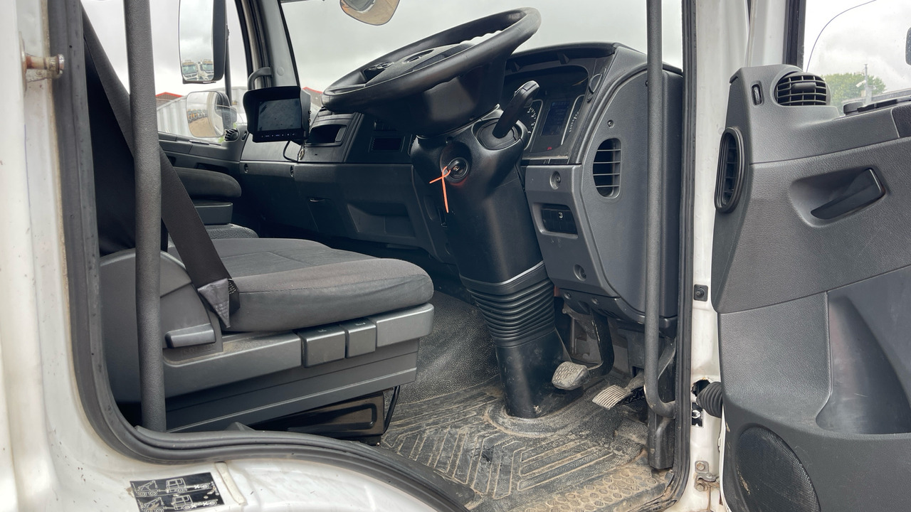 MERCEDES-BENZ ATEGO 816 - Tovornjak s ponjavo: slika 5 MERCEDES-BENZ ATEGO 816 - Tovornjak s ponjavo: slika 5