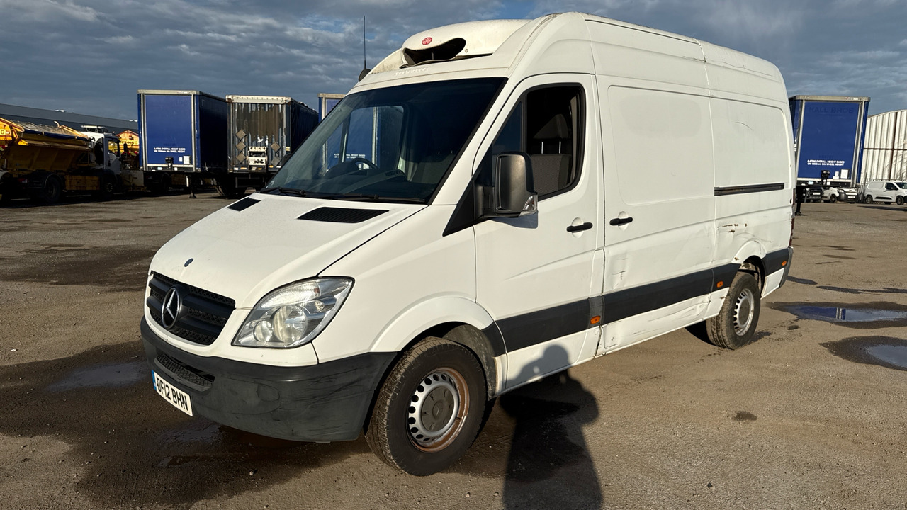 MERCEDES-BENZ SPRINTER 313 CDI - Hladilno vozilo: slika 2 MERCEDES-BENZ SPRINTER 313 CDI - Hladilno vozilo: slika 2