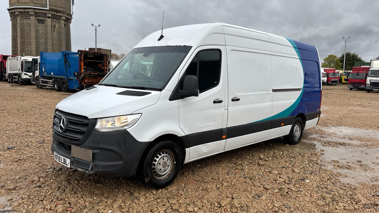 MERCEDES-BENZ SPRINTER 314 CDI - Furgon: slika 2 MERCEDES-BENZ SPRINTER 314 CDI - Furgon: slika 2