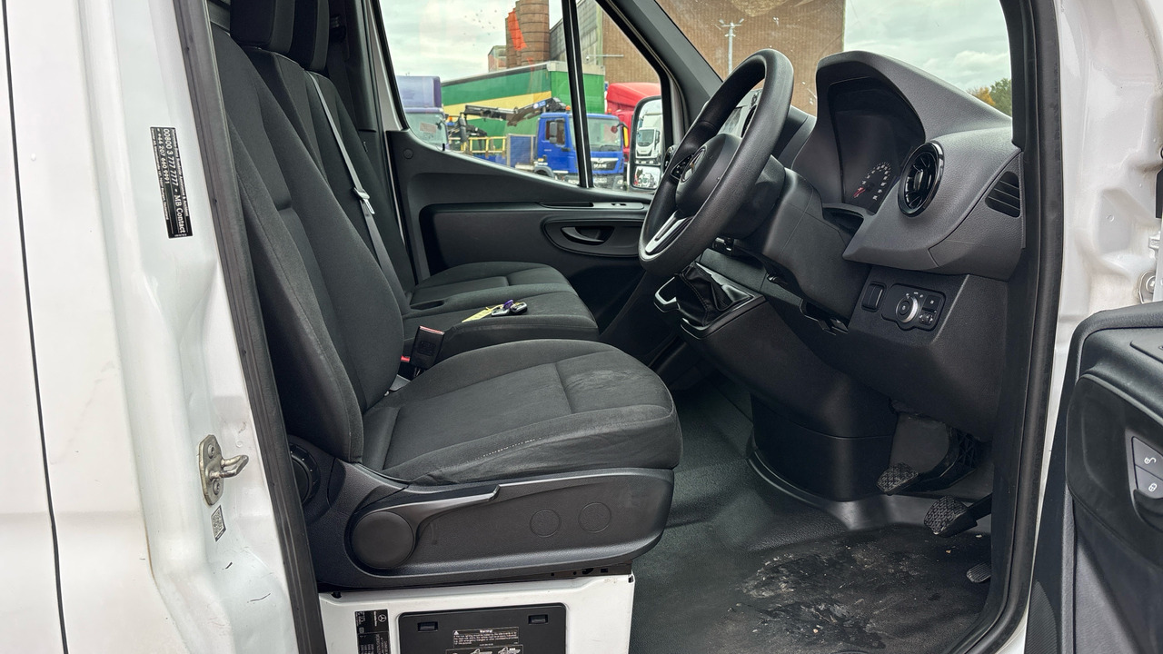 MERCEDES-BENZ SPRINTER 314 CDI - Furgon: slika 5 MERCEDES-BENZ SPRINTER 314 CDI - Furgon: slika 5