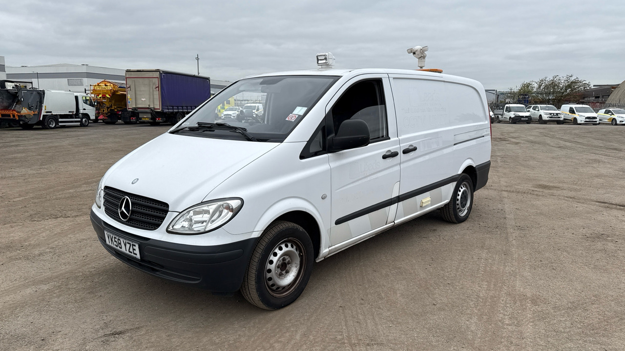 MERCEDES-BENZ VITO 111 CDI - Mali kombi: slika 2 MERCEDES-BENZ VITO 111 CDI - Mali kombi: slika 2