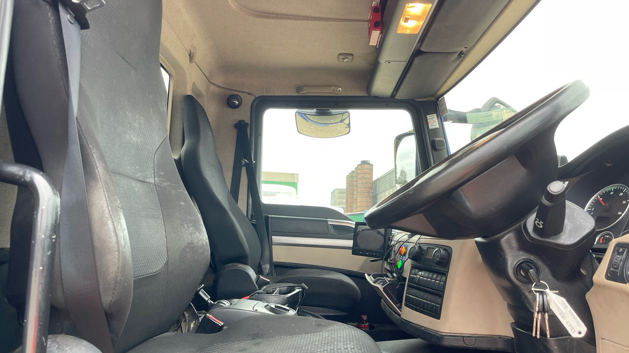 Man TGM 18.250 - Tovornjak s kesonom, Tovornjak z dvigalom: slika 5 Man TGM 18.250 - Tovornjak s kesonom, Tovornjak z dvigalom: slika 5