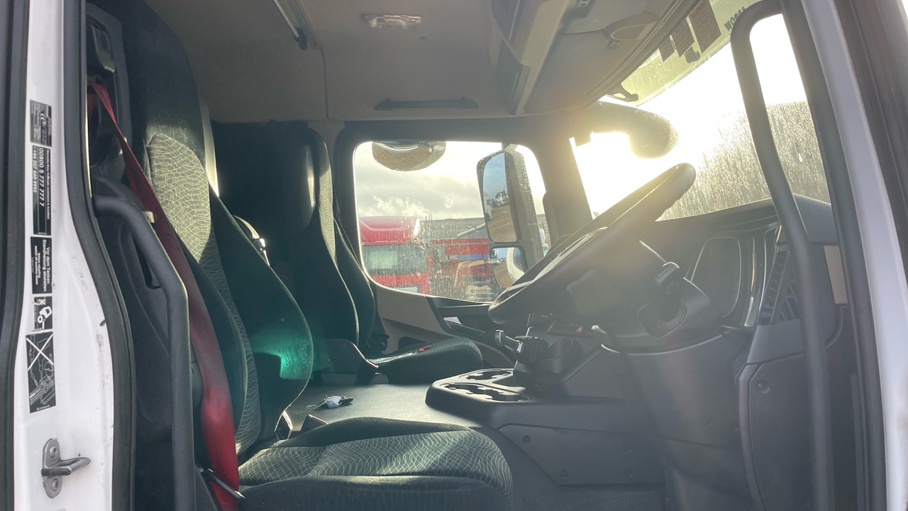 Mercedes-Benz Actros 1824 - Tovornjak s ponjavo: slika 5 Mercedes-Benz Actros 1824 - Tovornjak s ponjavo: slika 5