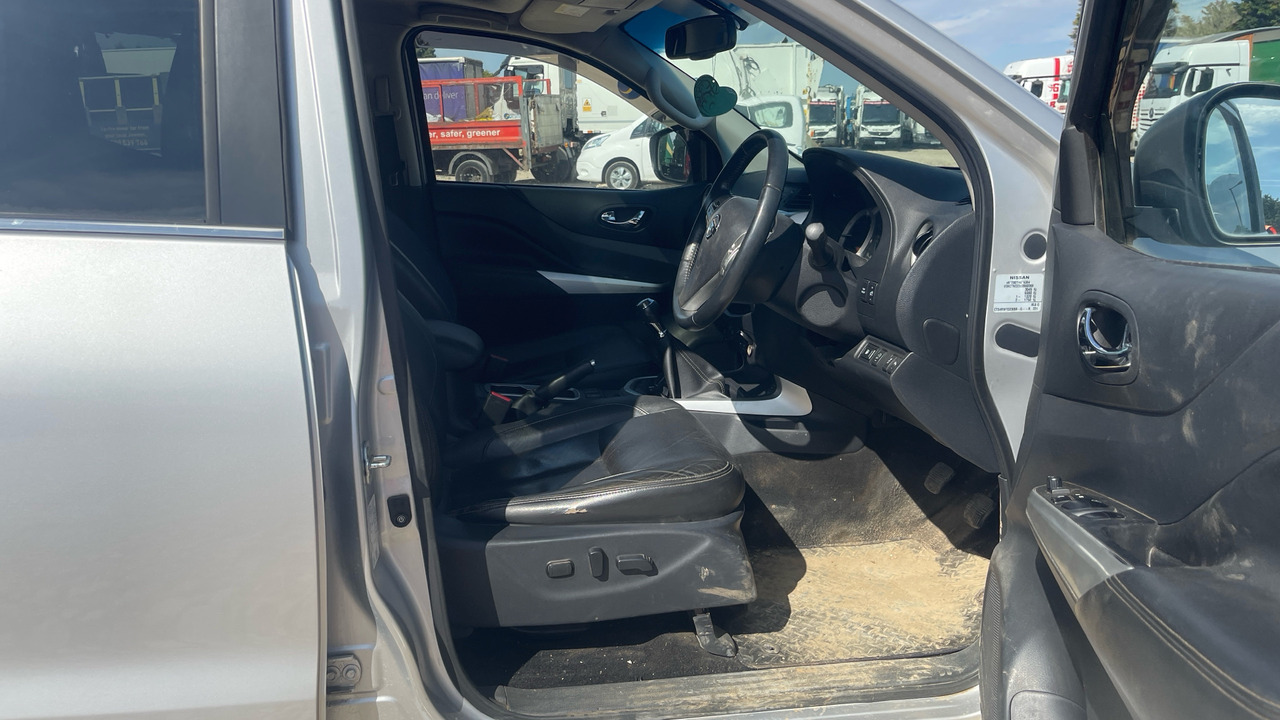NISSAN NAVARA 2.3 DCI 190PS - Poltovornjak, Dostavno vozilo z dvojno kabino: slika 5 NISSAN NAVARA 2.3 DCI 190PS - Poltovornjak, Dostavno vozilo z dvojno kabino: slika 5