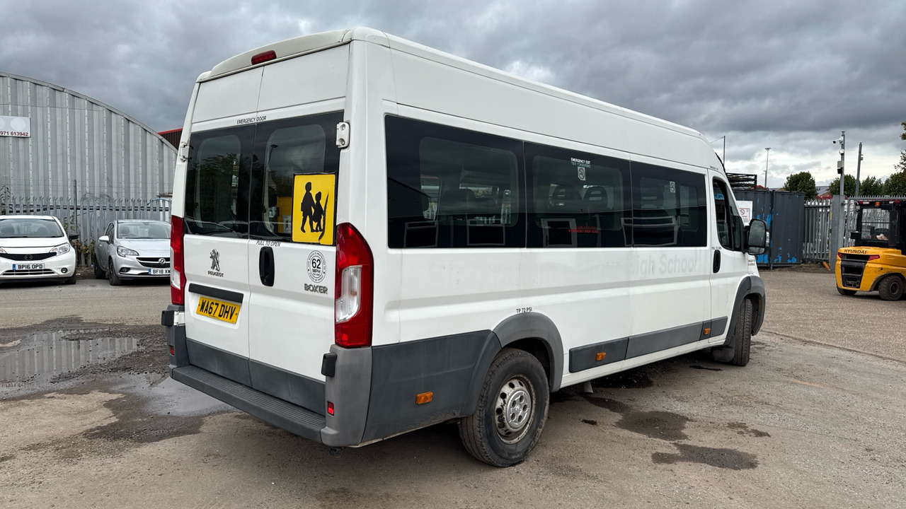 PEUGEOT BOXER 2.0 BLUEHDI 130PS - Minibus, Potniški kombi: slika 4 PEUGEOT BOXER 2.0 BLUEHDI 130PS - Minibus, Potniški kombi: slika 4