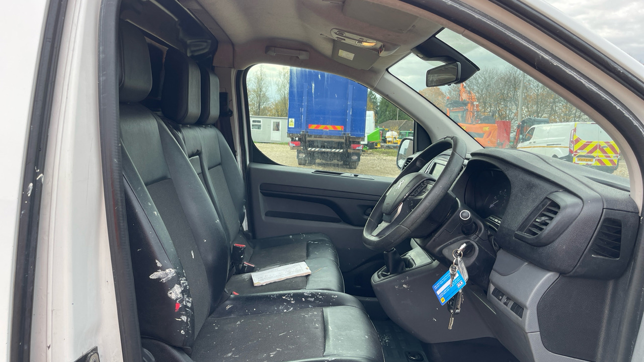 PEUGEOT EXPERT PROFESSIONAL 1200 1.5 BLUE HDI 100PS - Mali kombi: slika 5 PEUGEOT EXPERT PROFESSIONAL 1200 1.5 BLUE HDI 100PS - Mali kombi: slika 5