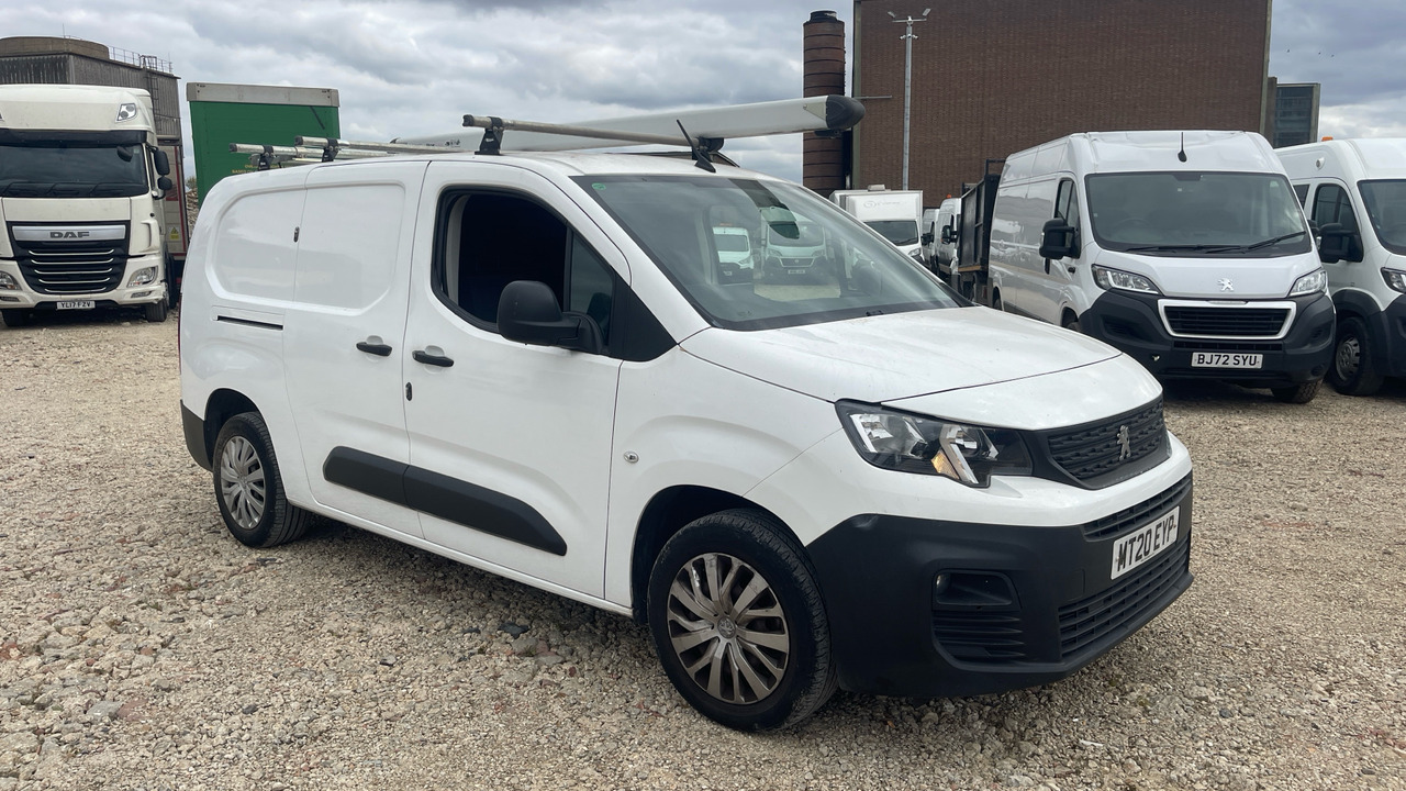 PEUGEOT PARTNER PROFESSIONAL 1.5 BLUE HDI - Mali kombi: slika 1 PEUGEOT PARTNER PROFESSIONAL 1.5 BLUE HDI - Mali kombi: slika 1