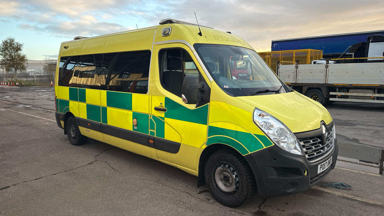 RENAULT MASTER 150.39 - Reševalno vozilo: slika 1 RENAULT MASTER 150.39 - Reševalno vozilo: slika 1