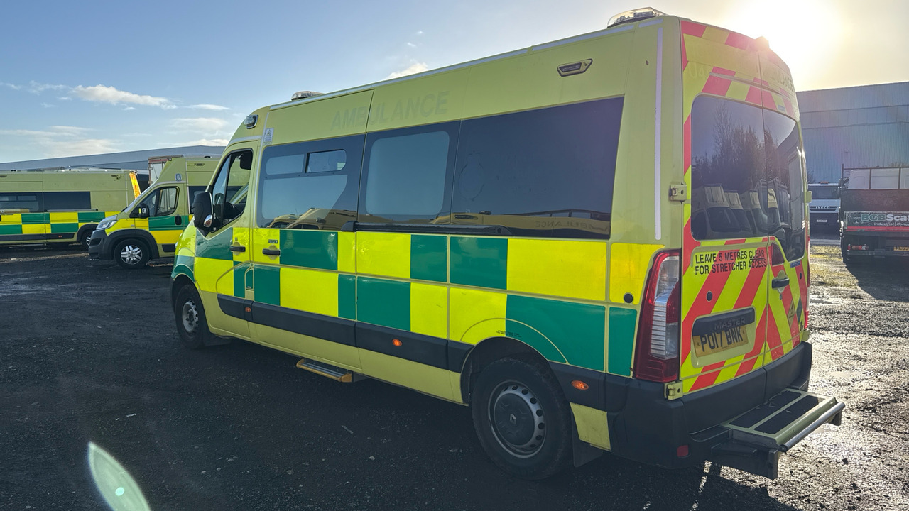 RENAULT MASTER 150.39 - Reševalno vozilo: slika 3 RENAULT MASTER 150.39 - Reševalno vozilo: slika 3