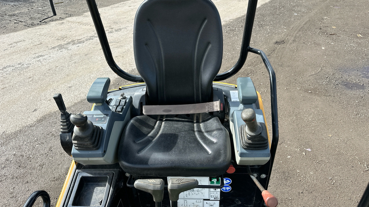 Mini bager SANY SY16C: slika 8