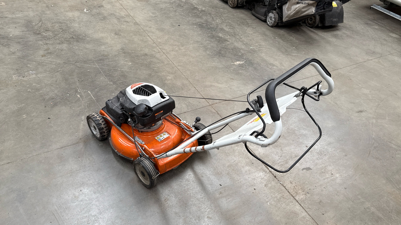 STIHL RM4 RTP - Vrtna kosilnica: slika 3 STIHL RM4 RTP - Vrtna kosilnica: slika 3