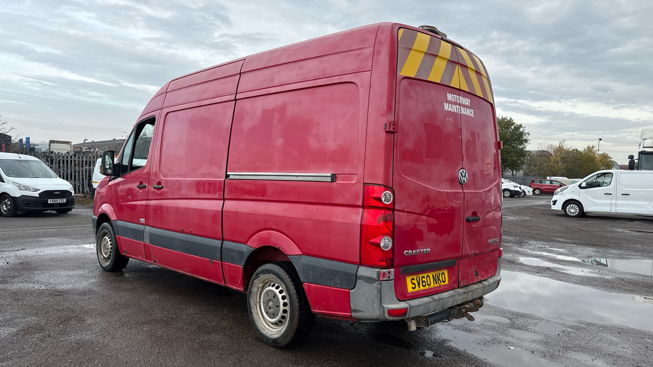 VOLKSWAGEN CRAFTER 35 2.5 BlueTDI 109PS - Furgon: slika 3 VOLKSWAGEN CRAFTER 35 2.5 BlueTDI 109PS - Furgon: slika 3