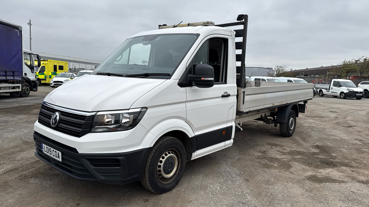 VOLKSWAGEN CRAFTER CR35 2.0 TDI 140PS - Dostavno vozilo s kesonom: slika 2 VOLKSWAGEN CRAFTER CR35 2.0 TDI 140PS - Dostavno vozilo s kesonom: slika 2