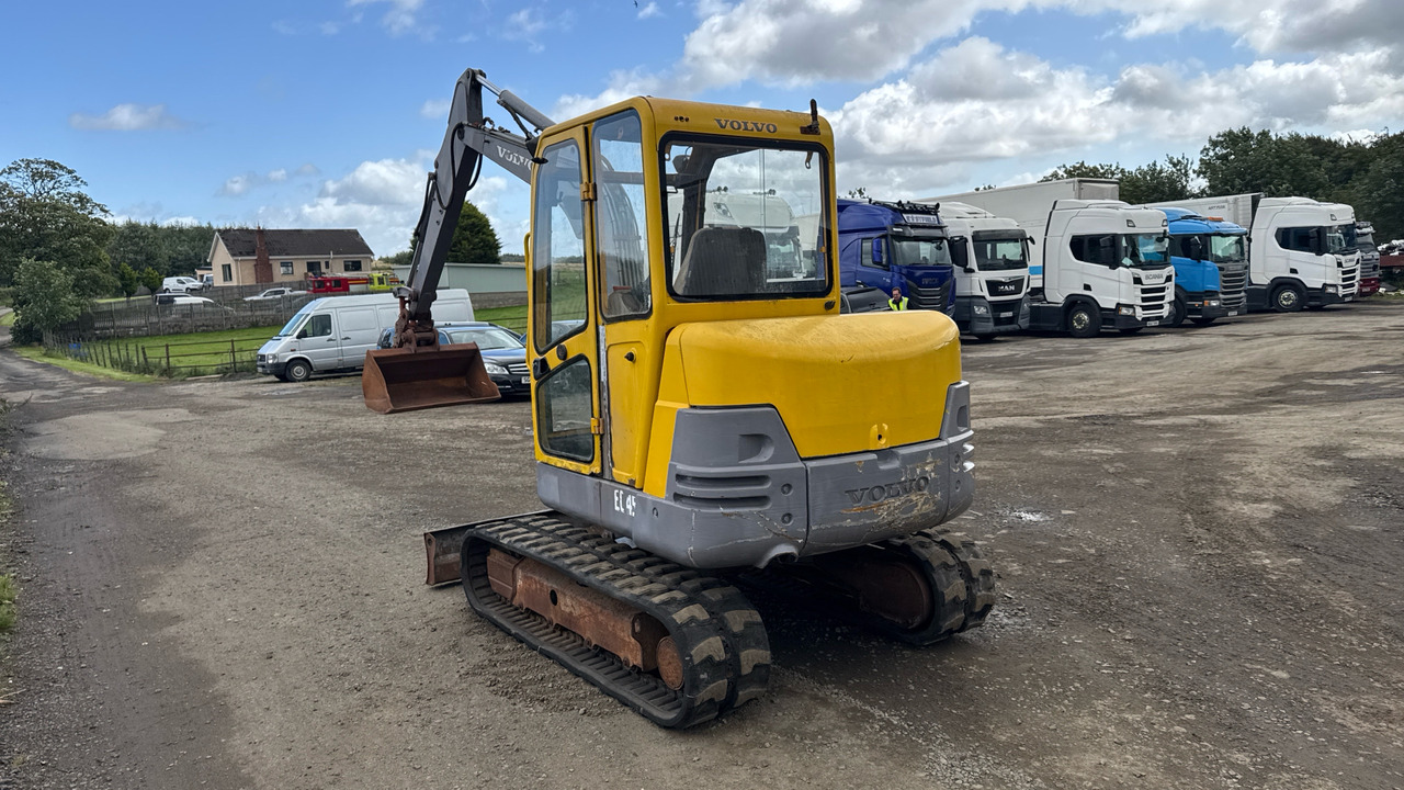 VOLVO EC45 - Gradbena oprema: slika 3 VOLVO EC45 - Gradbena oprema: slika 3