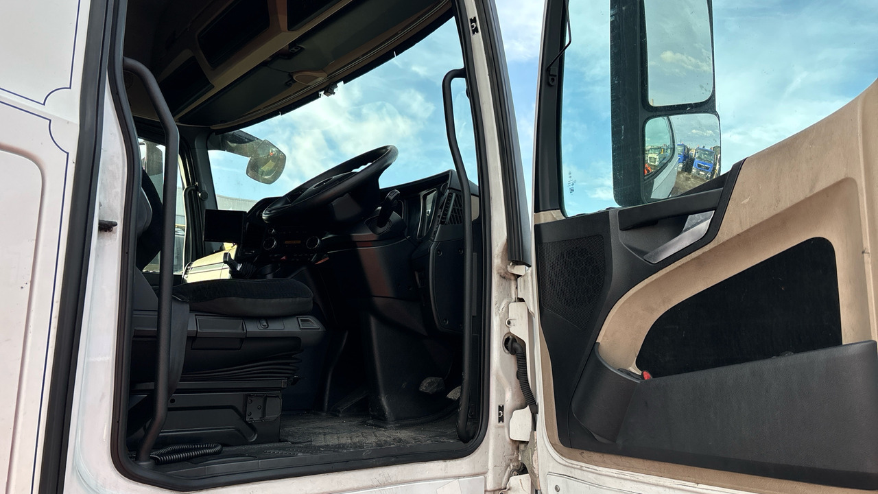 MERCEDES-BENZ ACTROS - Vlačilec: slika 5 MERCEDES-BENZ ACTROS - Vlačilec: slika 5