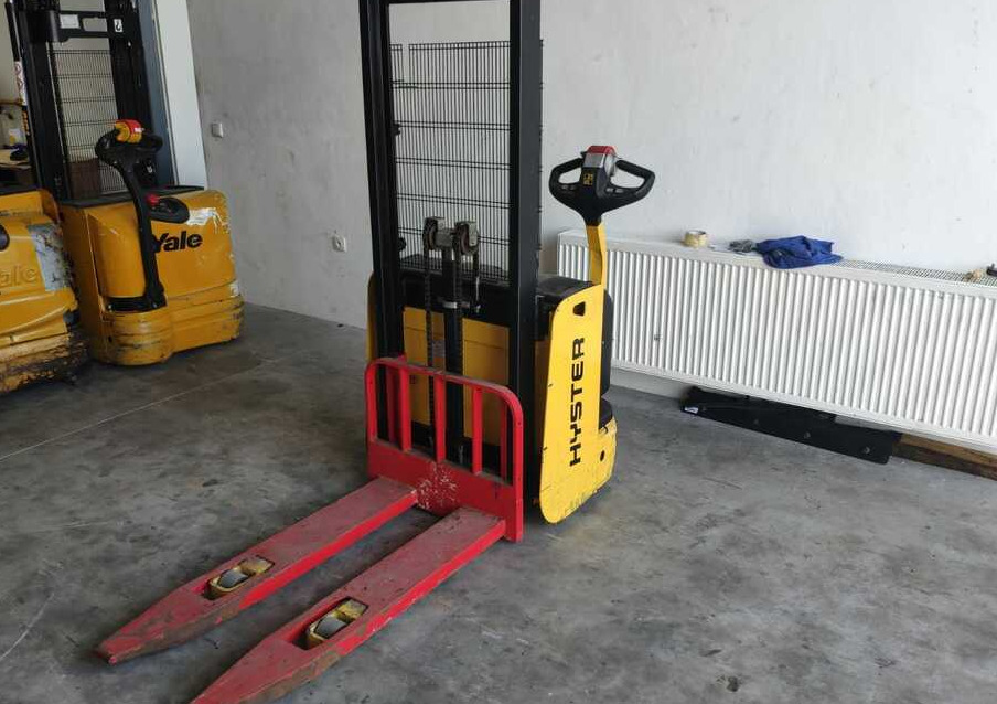 Hyster S1.0E - Stroj za zlaganje: slika 1 Hyster S1.0E - Stroj za zlaganje: slika 1