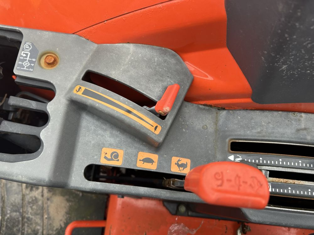 Kubota M6060 Stan Super 2600mth chodzi jak zegarek - Traktor: slika 3 Kubota M6060 Stan Super 2600mth chodzi jak zegarek - Traktor: slika 3
