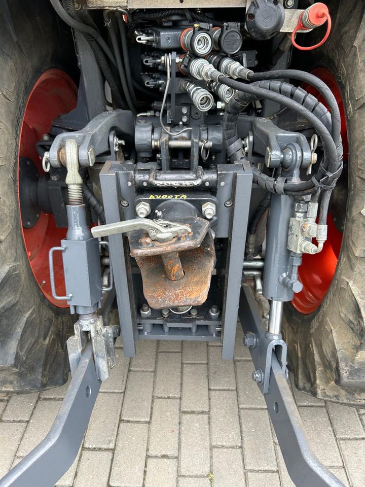 Kubota M8540 Narrow sadowniczy ciagnik Wsuper stanie 40km/H Nowe opony - Traktor: slika 4 Kubota M8540 Narrow sadowniczy ciagnik Wsuper stanie 40km/H Nowe opony - Traktor: slika 4