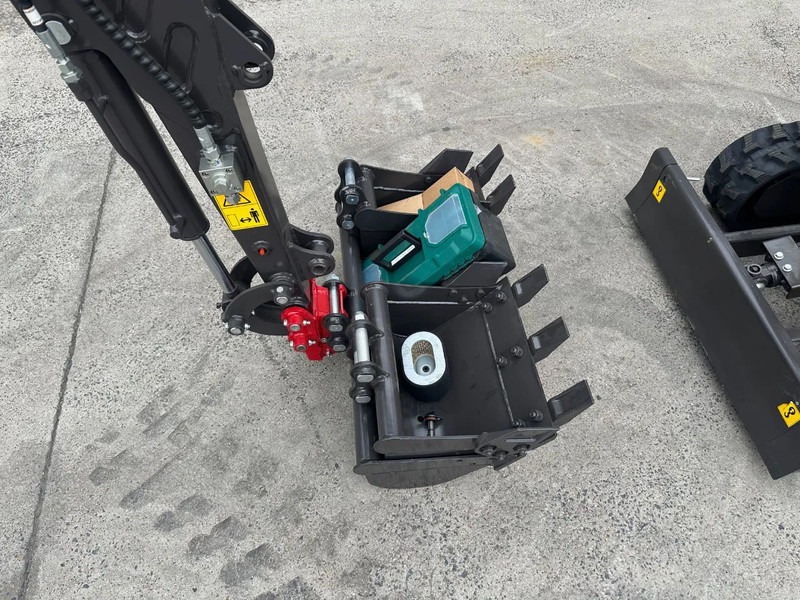 Rhinoceros XN10-9 - Mini bager: slika 4 Rhinoceros XN10-9 - Mini bager: slika 4