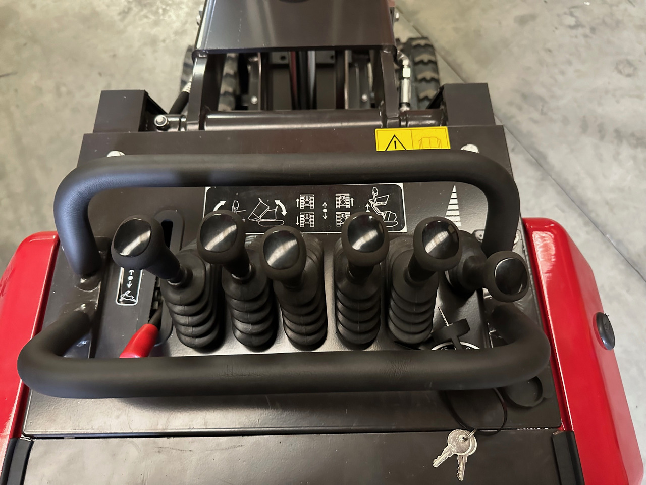 Rhinoceros XN800 lizing Rhinoceros XN800: slika 8