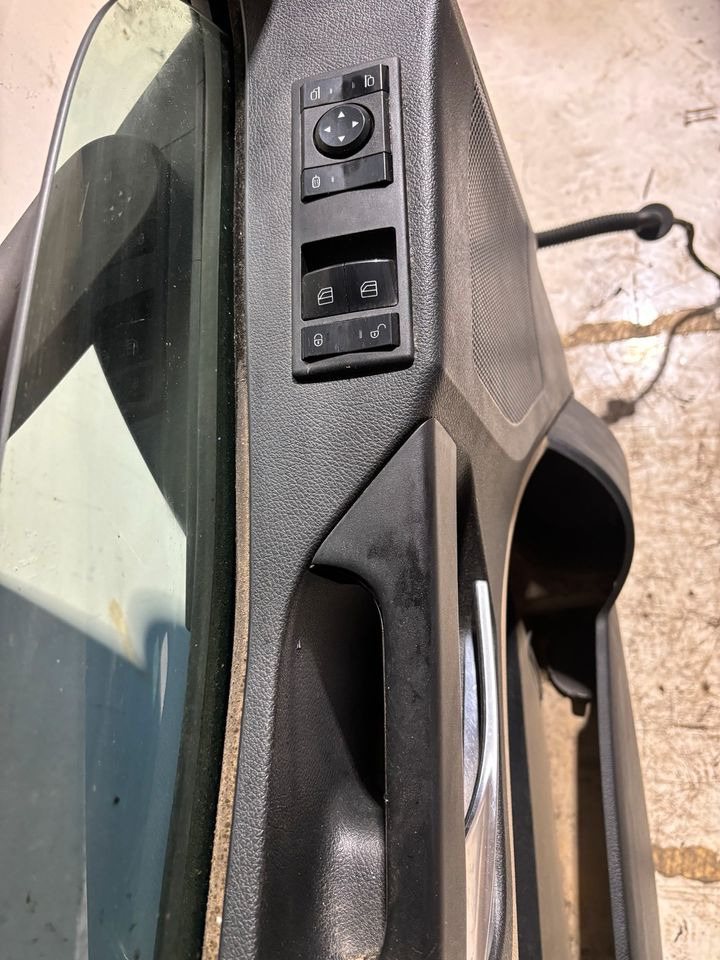Vrata in deli za Tovornjak Actros MP4 Fahrertür, Tür blau, Spiegel, Innenverkleidung LN 02: slika 6
