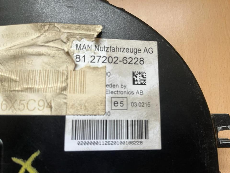 MAN Kombiinstrument Tacho 81272026228 - Tahograf za Tovornjak: slika 2 MAN Kombiinstrument Tacho 81272026228 - Tahograf za Tovornjak: slika 2