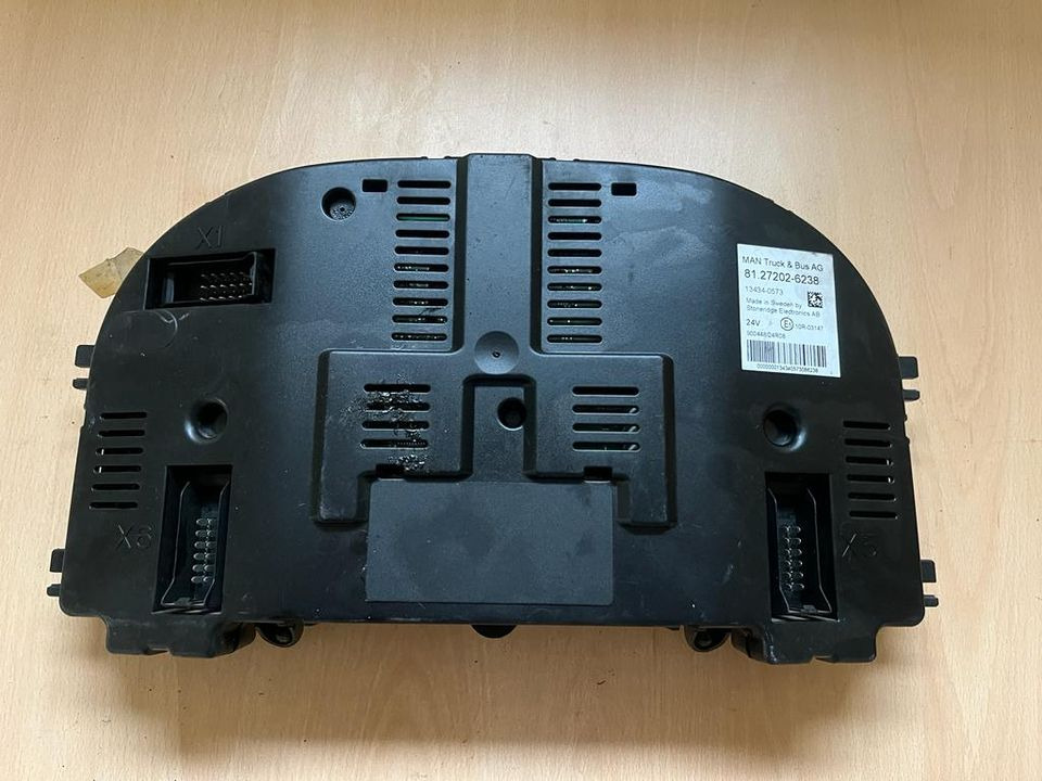 MAN Kombiinstrument Tacho 81272026238 - Tahograf za Tovornjak: slika 3 MAN Kombiinstrument Tacho 81272026238 - Tahograf za Tovornjak: slika 3