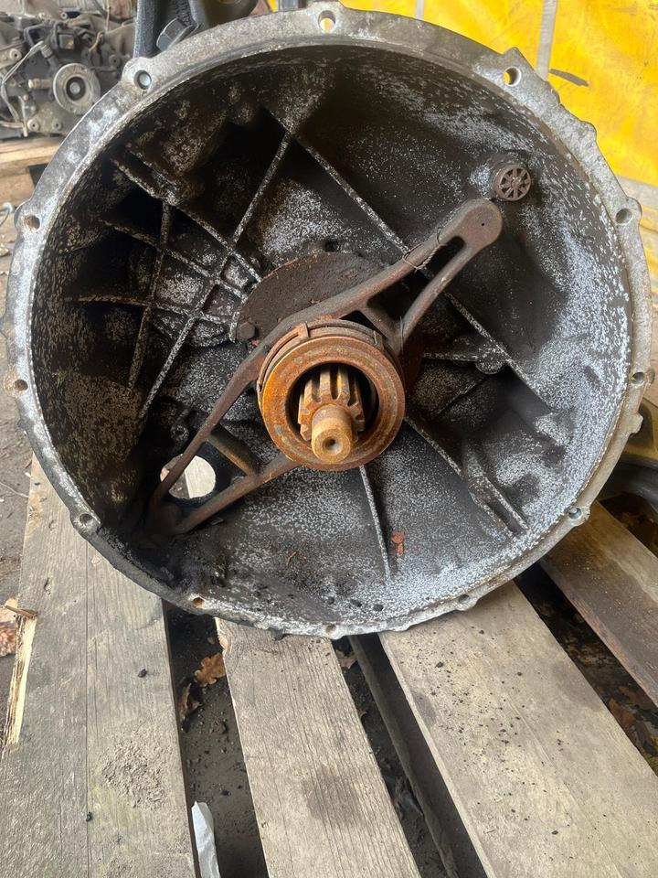 MAN TGL Schaltgetriebe 6 S 800 TO 81.32004-6180 - Transmission za Tovornjak: slika 1 MAN TGL Schaltgetriebe 6 S 800 TO 81.32004-6180 - Transmission za Tovornjak: slika 1