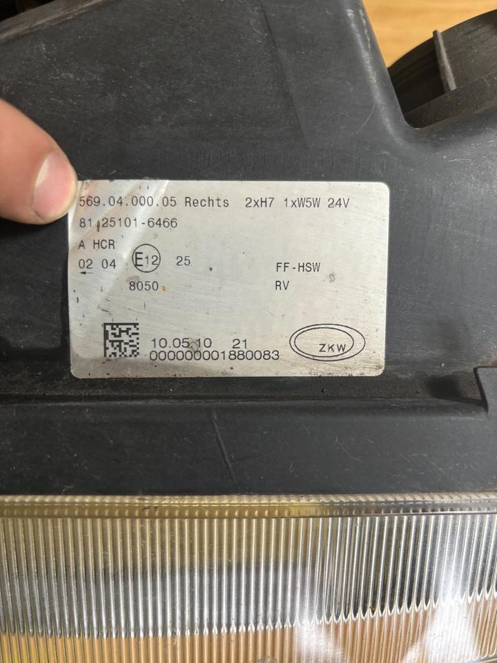 MAN TGL/TGM Hauptscheinwerfer Rechts 81.25101-6466 SN 01 - Žarometi za Tovornjak: slika 3 MAN TGL/TGM Hauptscheinwerfer Rechts 81.25101-6466 SN 01 - Žarometi za Tovornjak: slika 3