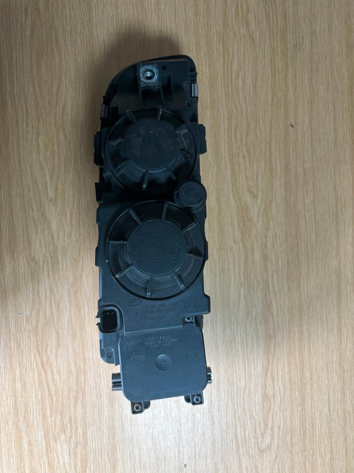 MAN TGX/TGS Nebelscheinwerfer Links 81.25101-6521 - Meglenke za Tovornjak: slika 3 MAN TGX/TGS Nebelscheinwerfer Links 81.25101-6521 - Meglenke za Tovornjak: slika 3