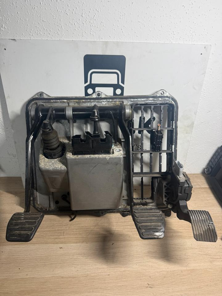 MAN WABCO Fußbremsventil 4800200090 - Zavorni deli za Tovornjak: slika 4 MAN WABCO Fußbremsventil 4800200090 - Zavorni deli za Tovornjak: slika 4