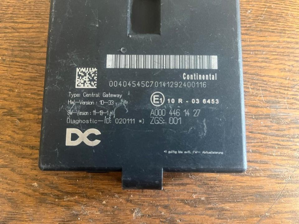 Mercedes Actros MP4 Central Gateway Steuergerät A0004461427 - ECU za Tovornjak: slika 3 Mercedes Actros MP4 Central Gateway Steuergerät A0004461427 - ECU za Tovornjak: slika 3