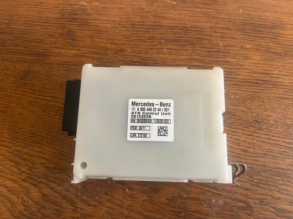 Mercedes Actros MP4 Diebstahlwarnanlage Steuergerät A0004462244 - ECU za Tovornjak: slika 2 Mercedes Actros MP4 Diebstahlwarnanlage Steuergerät A0004462244 - ECU za Tovornjak: slika 2