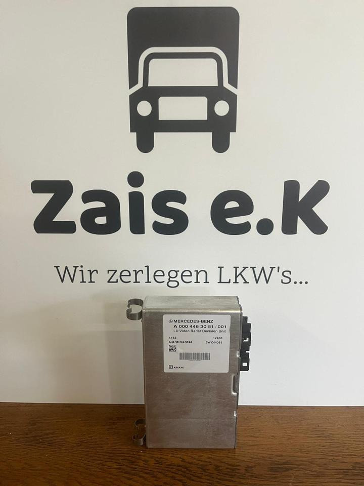 Mercedes Actros MP4 LU Video Radar Decision Unit A0004463051 - Navigacijski sistem za Tovornjak: slika 1 Mercedes Actros MP4 LU Video Radar Decision Unit A0004463051 - Navigacijski sistem za Tovornjak: slika 1