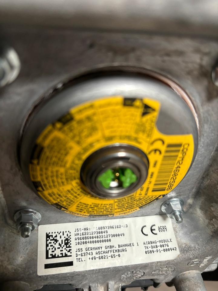 Mercedes Actros MP4 Lenkradairbag - Volanski obroč za Tovornjak: slika 3 Mercedes Actros MP4 Lenkradairbag - Volanski obroč za Tovornjak: slika 3