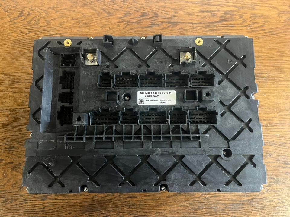 Mercedes Actros MP4 Single-SAM Sicherungskasten A0014463658 - Varovalka za Tovornjak: slika 4 Mercedes Actros MP4 Single-SAM Sicherungskasten A0014463658 - Varovalka za Tovornjak: slika 4