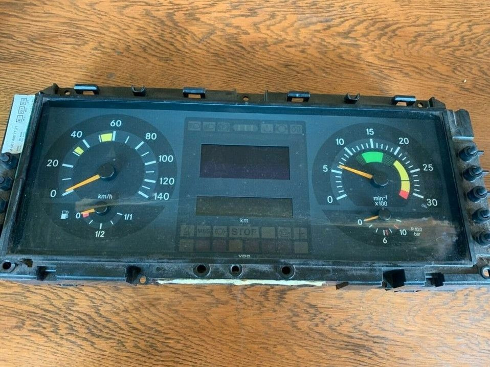 Mercedes Atego 1 Kombiinstrument Tacho A 001 446 77 21 - Armaturna plošča za Tovornjak: slika 1 Mercedes Atego 1 Kombiinstrument Tacho A 001 446 77 21 - Armaturna plošča za Tovornjak: slika 1