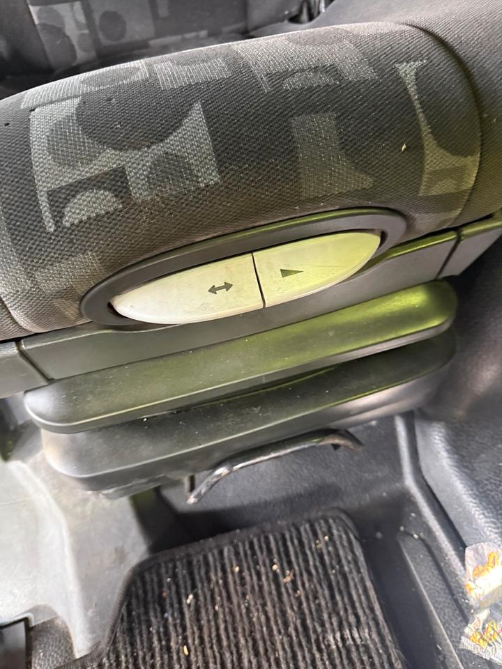 Mercedes Atego 3 Beifahrersitz mit Luft - Sedež za Tovornjak: slika 5 Mercedes Atego 3 Beifahrersitz mit Luft - Sedež za Tovornjak: slika 5