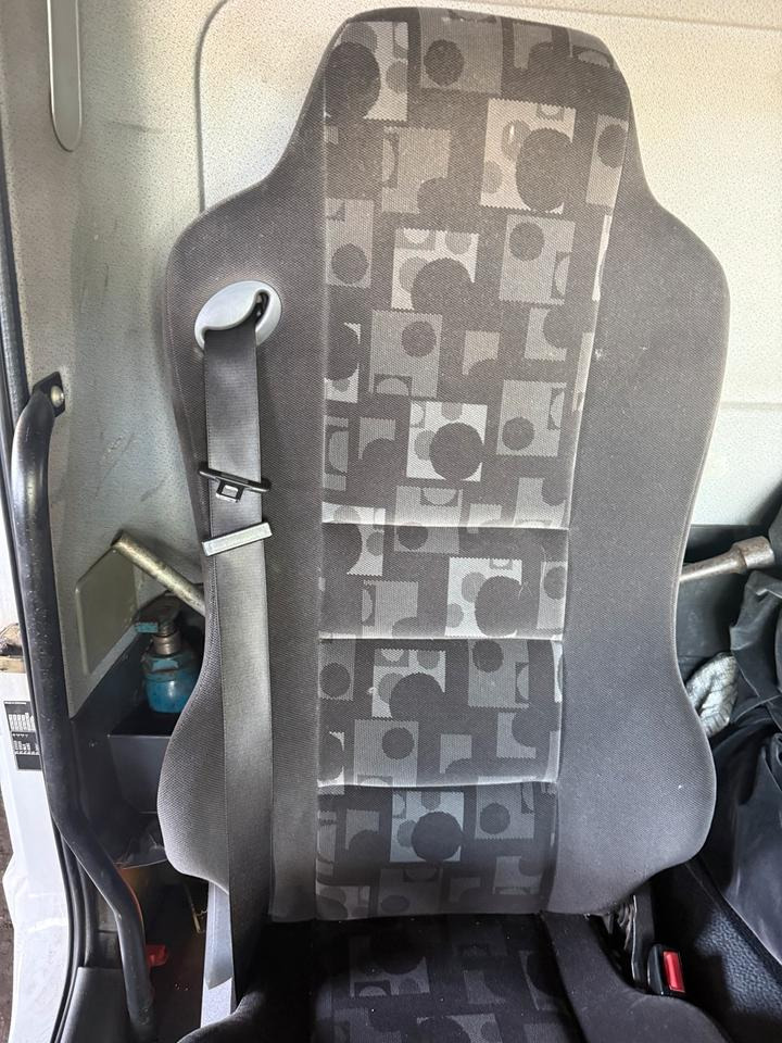 Mercedes Atego 3 Beifahrersitz mit Luft - Sedež za Tovornjak: slika 4 Mercedes Atego 3 Beifahrersitz mit Luft - Sedež za Tovornjak: slika 4