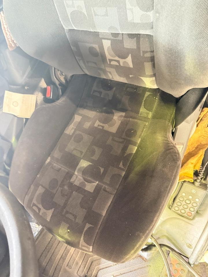 Mercedes Atego 3 Fahrersitz - Sedež za Tovornjak: slika 2 Mercedes Atego 3 Fahrersitz - Sedež za Tovornjak: slika 2