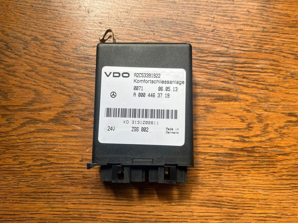 Mercedes Atego Komfortschliessanlage Steuergerät A0004463719 - ECU za Tovornjak: slika 1 Mercedes Atego Komfortschliessanlage Steuergerät A0004463719 - ECU za Tovornjak: slika 1