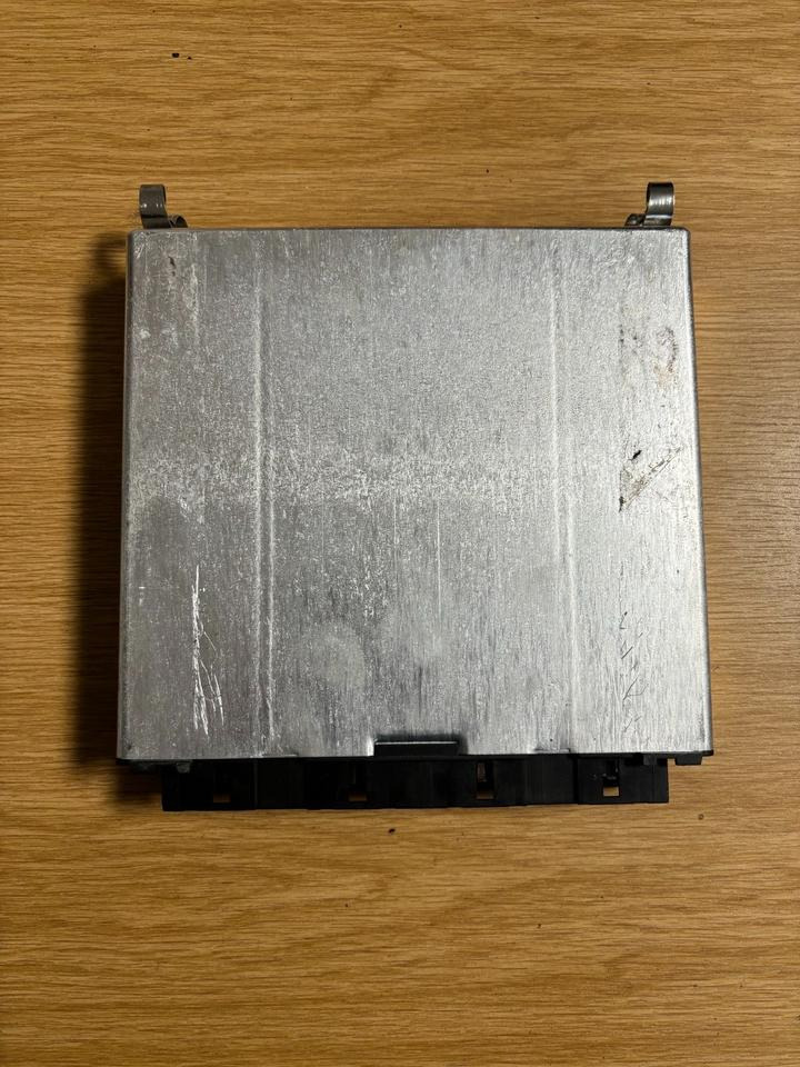 Mercedes Atego VDO Elektronik FMR Steuergerät A0004464502 - ECU za Tovornjak: slika 2 Mercedes Atego VDO Elektronik FMR Steuergerät A0004464502 - ECU za Tovornjak: slika 2