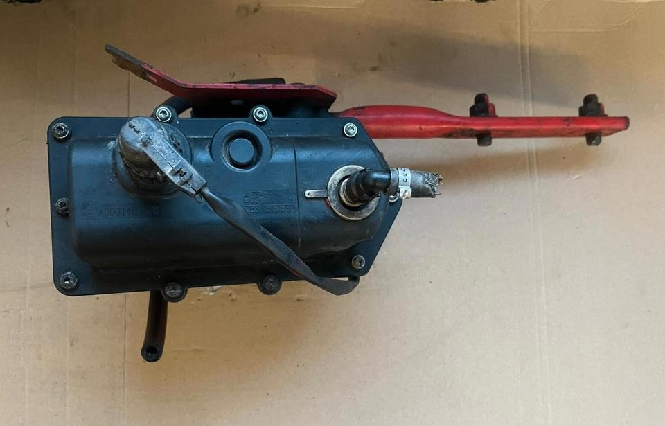 Mercedes-Benz Actros Atego EU4 EU5 AdBlue Pumpe A0001401578 - Črpalka za gorivo za Tovornjak: slika 1 Mercedes-Benz Actros Atego EU4 EU5 AdBlue Pumpe A0001401578 - Črpalka za gorivo za Tovornjak: slika 1