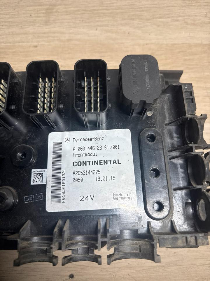 Mercedes Frontmodul CONTINENTAL A0004462661 - ECU za Tovornjak: slika 3 Mercedes Frontmodul CONTINENTAL A0004462661 - ECU za Tovornjak: slika 3
