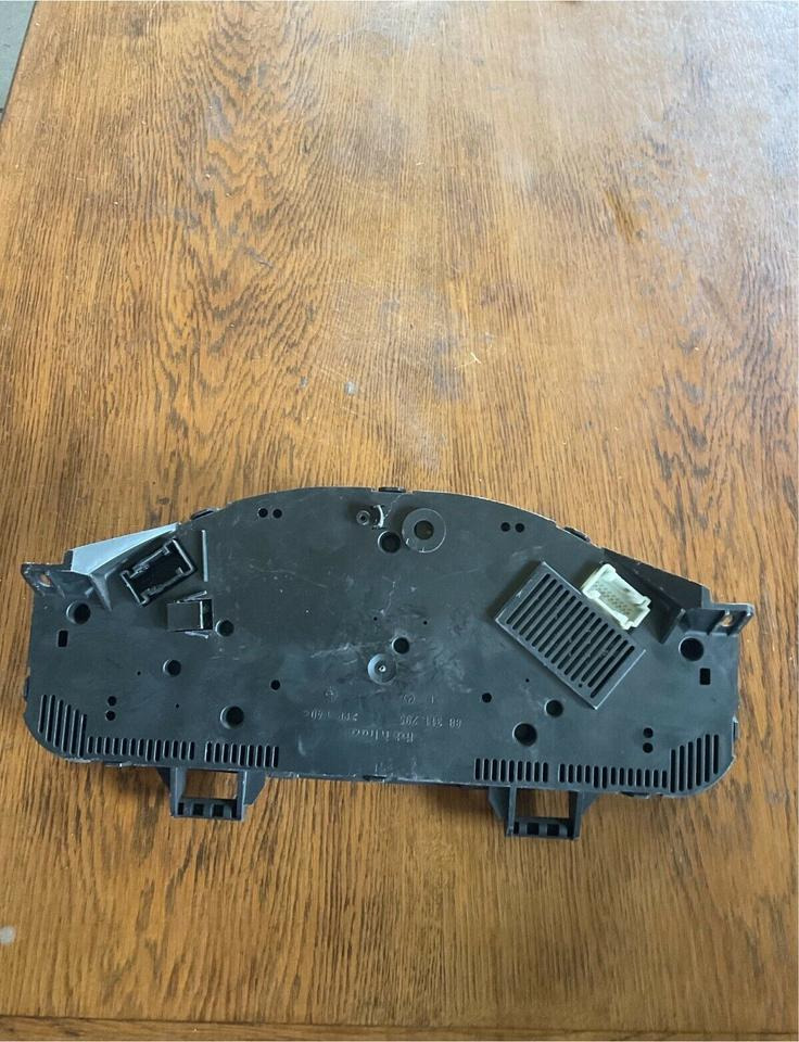 Mercedes Sprinter Kombiinstrument Tacho A0004468321 - Tahograf za Tovornjak: slika 2 Mercedes Sprinter Kombiinstrument Tacho A0004468321 - Tahograf za Tovornjak: slika 2