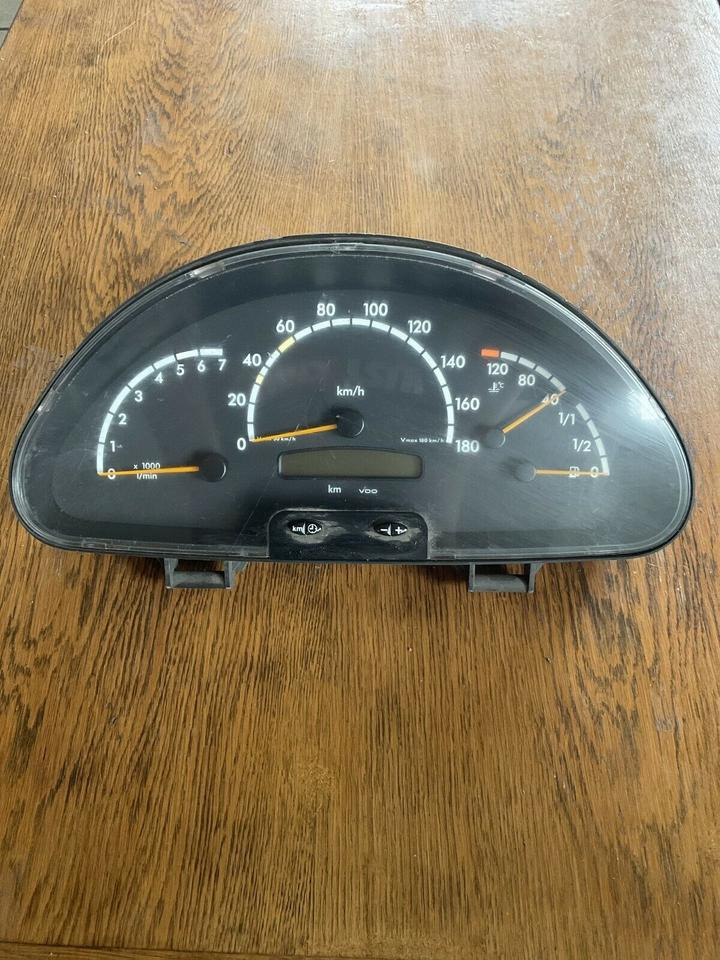 Mercedes Sprinter Kombiinstrument Tacho A0014468521 - Tahograf za Tovornjak: slika 1 Mercedes Sprinter Kombiinstrument Tacho A0014468521 - Tahograf za Tovornjak: slika 1