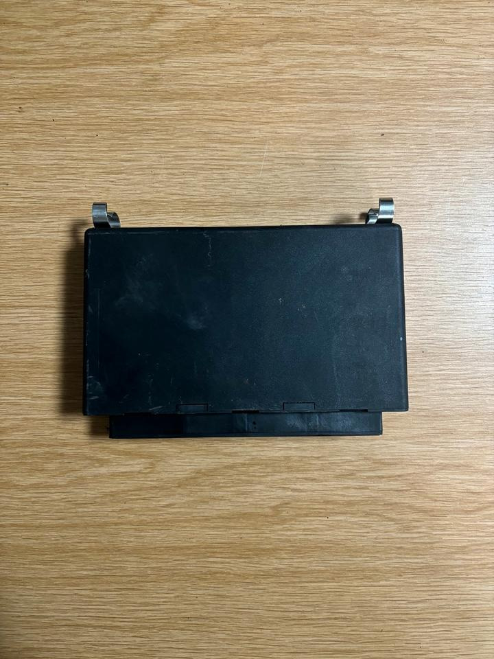 Mercedes VDO Elektronik FR Steuergerät A0014461102 - ECU za Tovornjak: slika 2 Mercedes VDO Elektronik FR Steuergerät A0014461102 - ECU za Tovornjak: slika 2