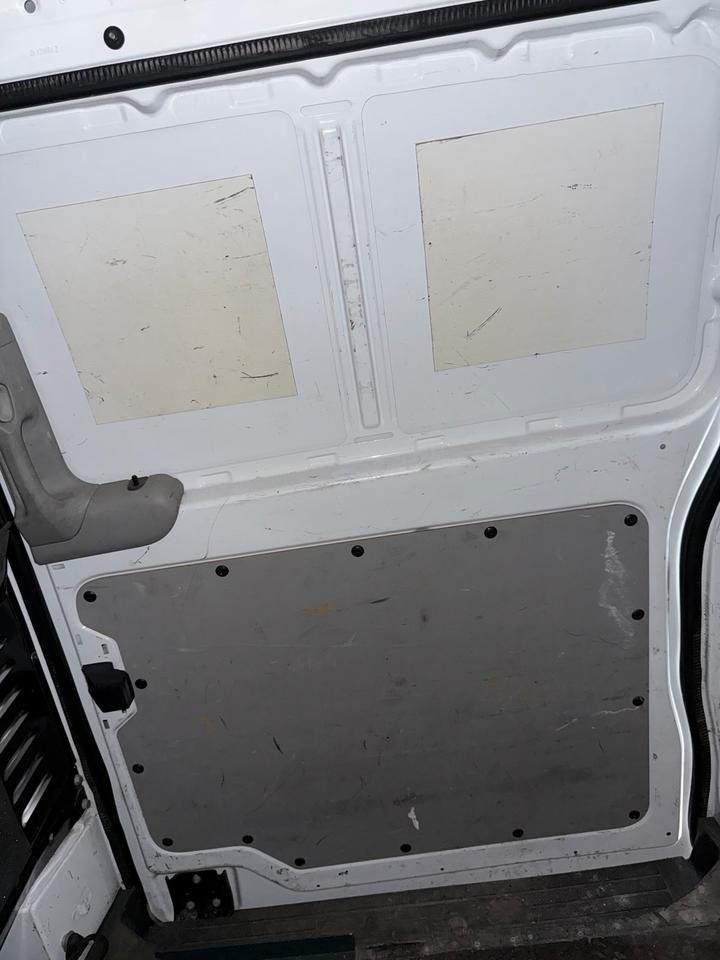 Mercedes VITO Seitentür Schiebetür BJ 2012 - Vrata in deli za Dostavno vozilo: slika 3 Mercedes VITO Seitentür Schiebetür BJ 2012 - Vrata in deli za Dostavno vozilo: slika 3