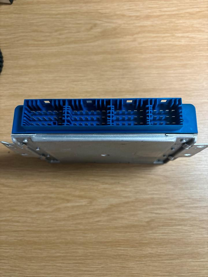 RENAULT KNBORR-BREMSE EBS Steuergerät 0486106057/5010457739 - ECU za Tovornjak: slika 3 RENAULT KNBORR-BREMSE EBS Steuergerät 0486106057/5010457739 - ECU za Tovornjak: slika 3
